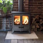 ¿Qué poner debajo de una estufa de leña? 49 ¿Qué poner debajo de una estufa de leña? 2